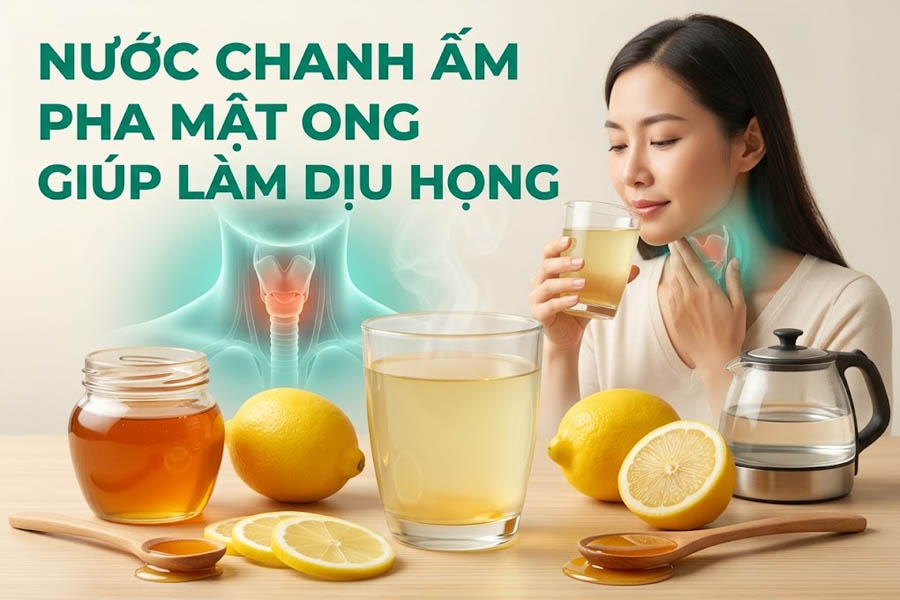 Nước chanh ấm pha mật ong giúp làm dịu họng