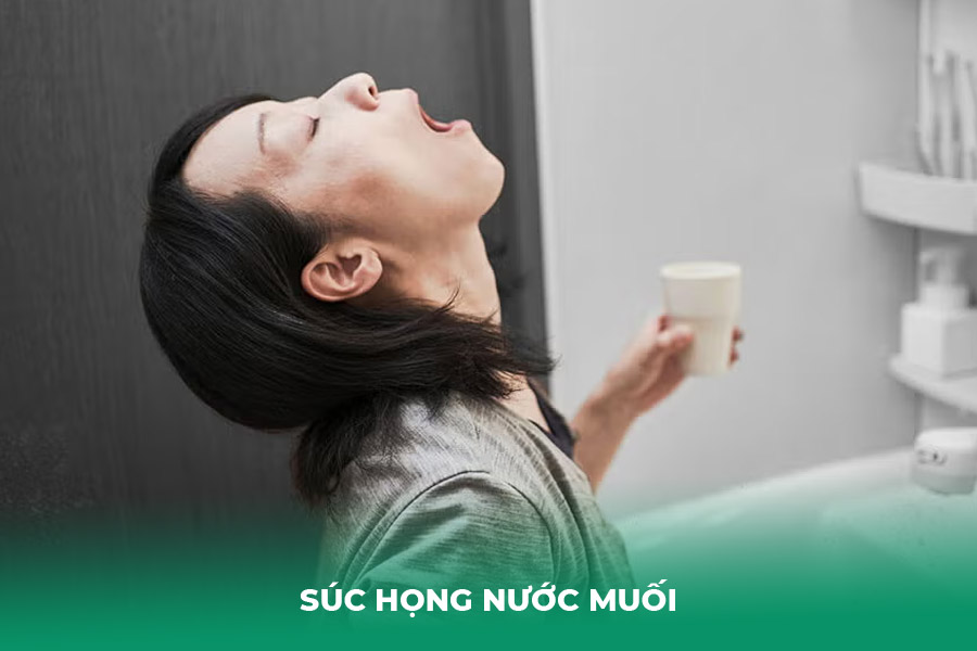 Súc Họng Nước Muối
